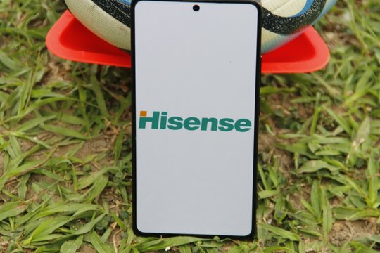 Hisense Group Co - Fabricante multinacional chinesa de eletrodom&eacute;sticos e eletr&ocirc;nicos com sede em Qingdao , prov&iacute;ncia de Shandong. Os aparelhos de televis&atilde;o s&atilde;o seu principal produto.