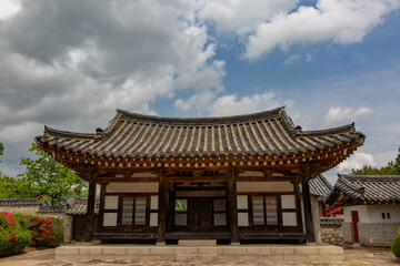 Fototapeta premium Traditional Korean Architectural Style Hanok Housing Landscape