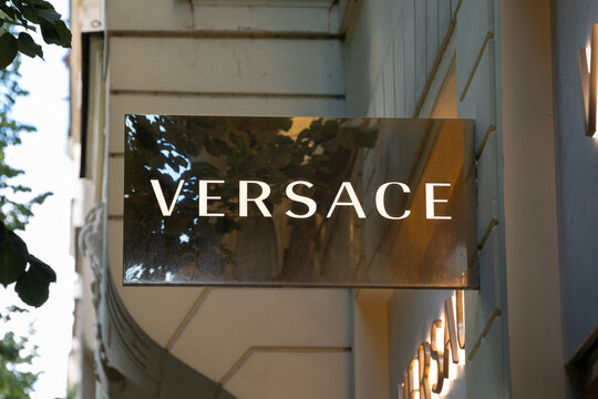 Versace Logo Images – Browse 532 Stock Photos, Vectors, and