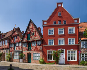 Lüneburger Altstadtgiebel am Kalkberg sonnig entzerrt