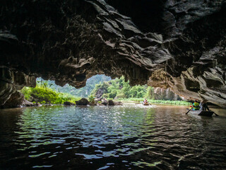 Grottes de Tam Coc, près de Ninh Binh au Vietnam. 