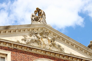 Obraz premium The entrance front detail, Wimpole Hall, a neo-classical grade 1 listed building, Wimpole Estate, Arrington, Royston, Cambridgeshire, England, UK