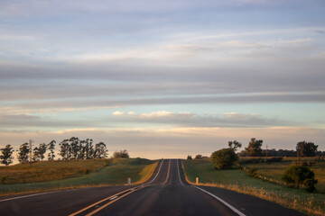 Amanecer en la ruta