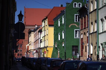 kolorowe kamienice, colorful townhouses