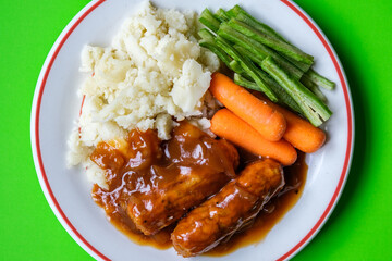 Classic Bangers And Mash With Carrots and Runner Beans