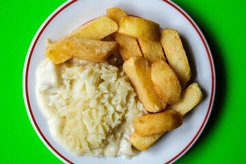  Traditional Classid Baked Fish Pie with THick Cut Chunky Chips