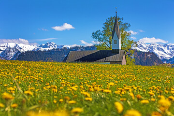 Kapelle St. Ottilia und Magdalena in Bolsterlang - Frühling - Allgäu