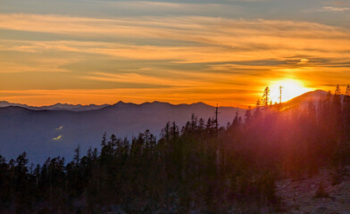sunset at mount shasta in northern california