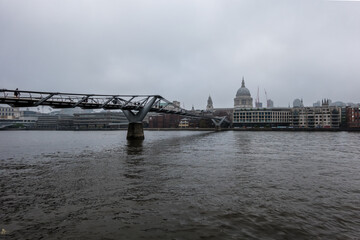 Fototapeta premium foggy london and city streets scenes