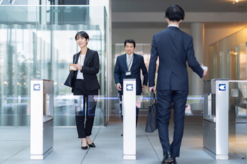 オフィスで働くビジネスマン　撮影協力：スカパー東京メディアセンター