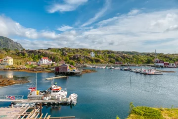 Fototapete Küste Sund is a municipality in the county of Hordaland, Norway. It is located in the district of Midhordland. The administrative center is the town of Skogsvag.  © Joan Vadell