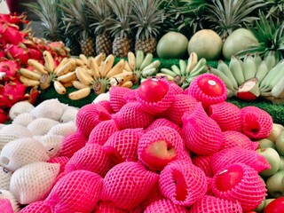 fruit and vegetable market 