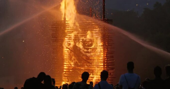 Johannisfeuer, Sonnwendfeuer in Bernried am Starnberger See, Oberbayern, Bayern, Deutschland, Europa