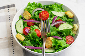  garden salad top with croutons,