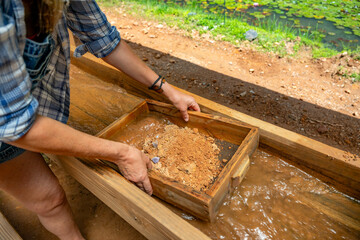 gem mining, wet sifting