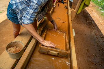 gem mining, wet sifting