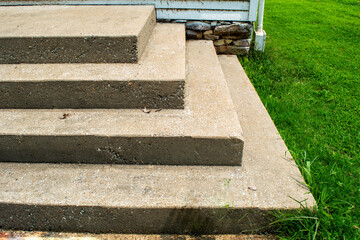 Concrete corner steps