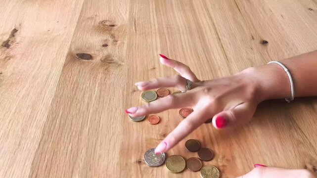 Contar monedas a fin de mes. Ruina econ&oacute;mica 