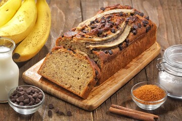 Banana bread is perhaps more commonly known as banana cake or banana cake. 