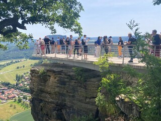 Neue Aussichtsplattform auf der Bastei im Elbsandsteingebirge in der sächsischen Schweiz