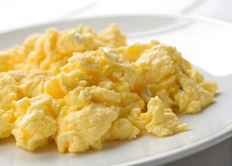 scrambled eggs on toast