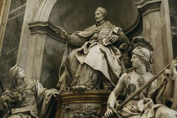 Statue of the pope in St.Peter's Cathedral 