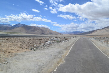 Ladakh – The Land of High Passes, Monasteries, and Mesmerizing Landscapes
