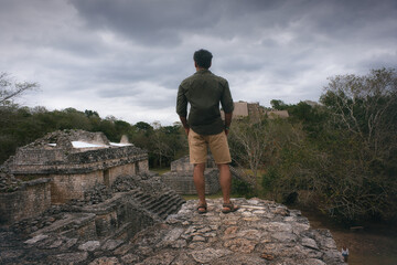 ek balam 8