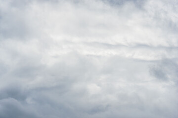 梅雨の空　どんより曇り空01
