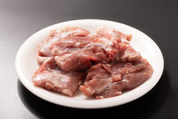 （日本産）豚　コメカミ　（希少部位）