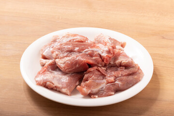 （日本産）豚ほほ肉　（希少部位）