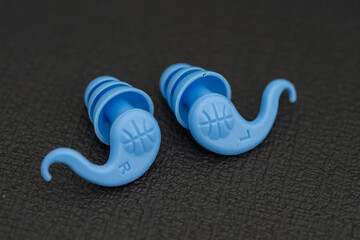 Silicone swimming earplugs, three-layer design, comfortable to wear