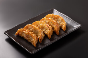 揚げ餃子