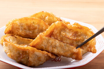 揚げ餃子
