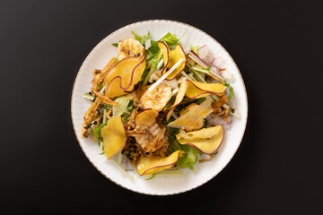 根菜チップスの和サラダ（さつまいも　ごぼう）