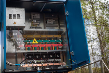 danger -open fuse box