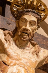 Gordijnen PIACENZA, ITALY - MAY 20, 2025: The detail of terracota Crucifixion in the church Basilica di San Antonio by unknown artist (cca 1470). © Renáta Sedmáková