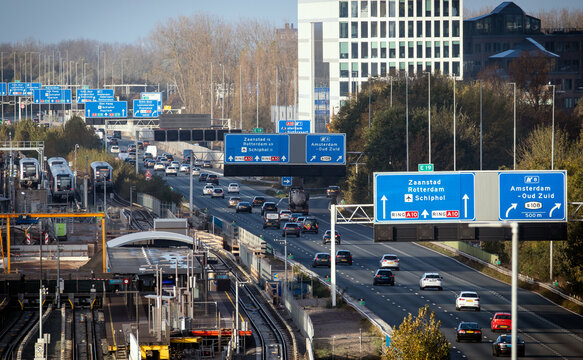 A10 Zuid motorway traffic in Amsterdam, The Netherlands