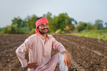 indian farmer waiting of rain