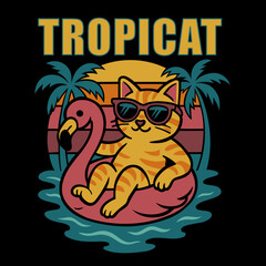 Coole Katze mit Sonnenbrille auf einem pinken Flamingo-Schwimmring vor tropischem Sonnenuntergang mit Palmen. Lustiges, sommerliches Design für Katzenfans, Urlaubsmotive und tropische Deko