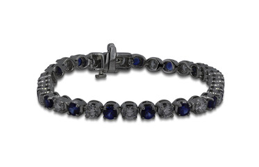 Women New Fashion Stone Bracelet Bead Bracelet On PNG Transparent Background .Cut-Out Clipping Path With Adobe Photoshop Pen Tool . PNG Transparent Bracelet , Bracelet , Gemstone Jewelry 