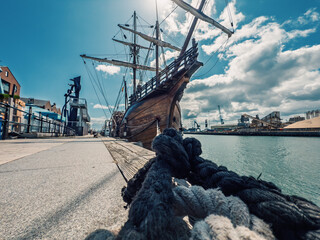 istoric Sailing Ship Moored at Poole Quay on a Sunny Afternoon