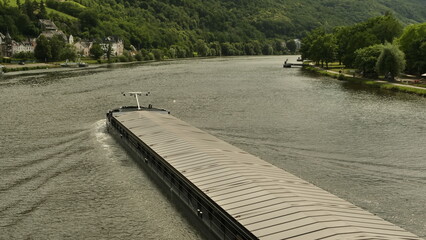 Schifffahrt auf der Mosel