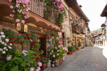 Fachada t&iacute;pica de la comarca de La Vera en C&aacute;ceres, Extremadura, Espa&ntilde;a
