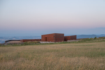 Le plateau de Gergovie en Auvergne au coucher de soleil
