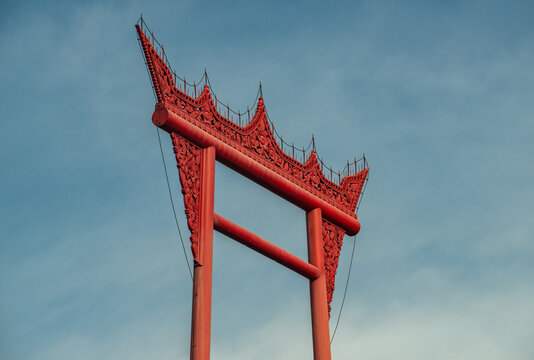 The giant swing of Bangkok. The Giant Swing (Sao Ching Cha) was originally erected in 1784 as part of the Brahmin compound of shrines as a religious structure.