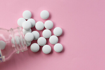 White round anti-inflammatory tablets