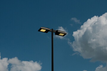traffic light pole