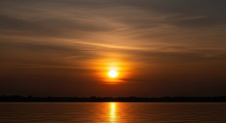 Fototapeta premium Beautiful Horizon Over Water During Golden Hour Sunset Sky