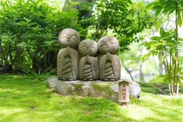 地蔵　笑顔　花　あじさい